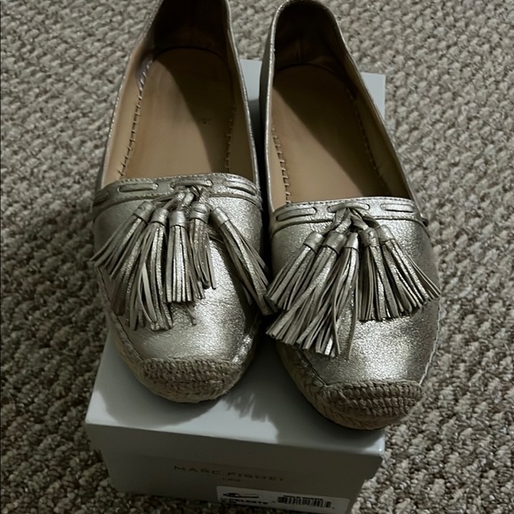 Marc Fisher Gold Accessory - Picture 1 of 5